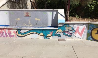 Buscando dinosaurios en las paredes de Cuenca