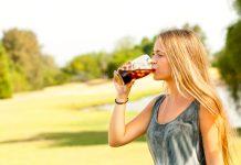 malo beber agua fría para persona?