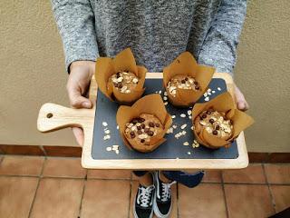 Muffins integrales de plátano y chocolate