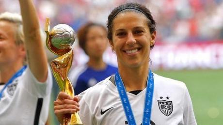 Carli Lloyd con el trofeo de la Copa Mundial Femenina 2015

.beneficios y riesgos del deporte,

5 desventajas del deporte,

desventajas del atletismo,

desventajas del deporte educativo,

10 desventajas de hacer ejercicio,

cuáles son las desventajas del atletismo,

sistema de ventajas en deportes,

ventajas y desventajas de hacer y no hacer ejercicio