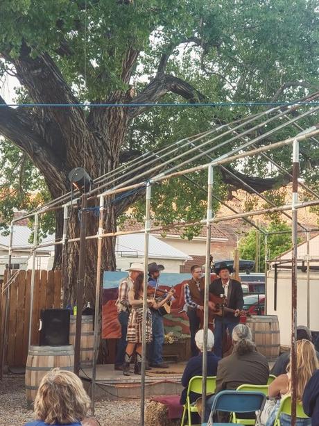 live-bluegrass-moab-1-600-x-800 ▷ Semana 21: Rock Crawling & Bluegrass en Moab