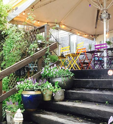 ▷ Consejos para explorar Södermalm en Estocolmo vegetarian-restaurant-summer-garden-hermans-stockholm-1024x1024 ▷ Consejos para explorar Södermalm en Estocolmo