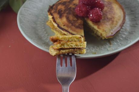 Tortitas de Yogur y Semillas de Amapola