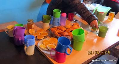 Un merendero barrial les arranca sonrisas a los niños