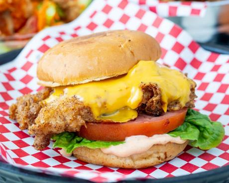 Hamburguesa - J&J Chicken House