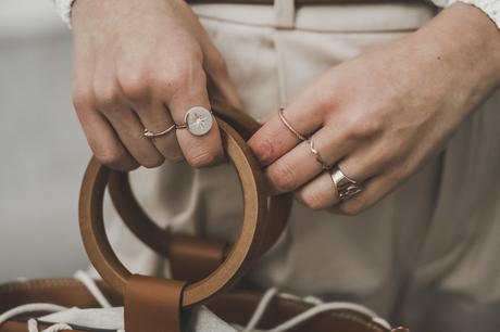 TENDENCIA: COLORES NEUTROS+PASA DE UN LOOK BÁSICO A ESTILAZO EN UN SOLO PASO TENDENCIA: COLORES NEUTROS+PASA DE UN LOOK BÁSICO A ESTILAZO EN UN SOLO PASO