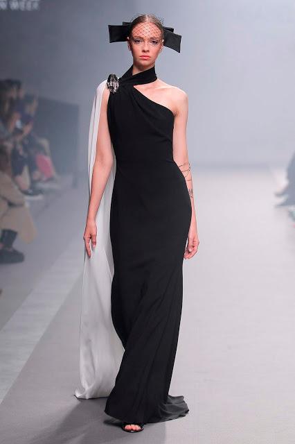 Isabel Sanchís se inspira en la cultura asiática para sus colecciones de fiesta y novia 2020 presentadas en Valmont Barcelona Bridal Fashion Week