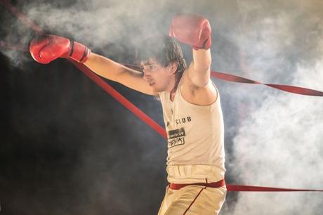 Ignacio Achurra y la obra Yo Soy Hija de la Furia llegan al GAM desde el 25 de Abril: Boxeo y hip-hop se mezclan en teatro musical callejero