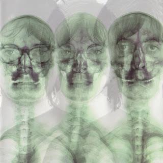 Supergrass - Mary (1999) Supergrass - Mary (1999)