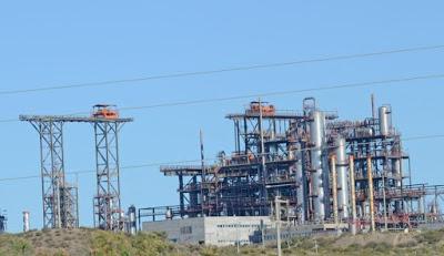 Para los trabajadores, un acuerdo con China será el fin de la planta de agua pesada