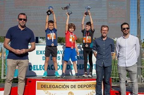 Más de 3.000 corredores participaron en la XXXVIII Carrera Escolar