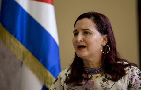Cuba no puede retirar sus tropas de Venezuela, porque no existen, asegura el Minrex