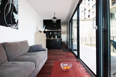 Vivienda Minimalista Flotante en Praga