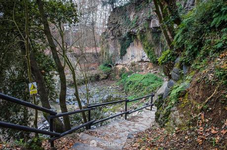 Caiguda de pedres, i potser també de persones