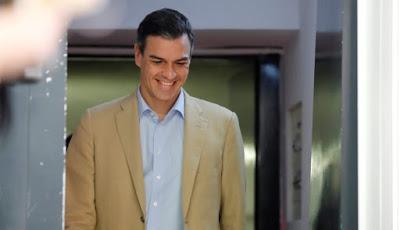 “Con Rivera, no”, gritan los ciudadanos; “con Rivera, sí”, grita  el Banco Santander.