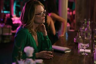 GLORIA BELL