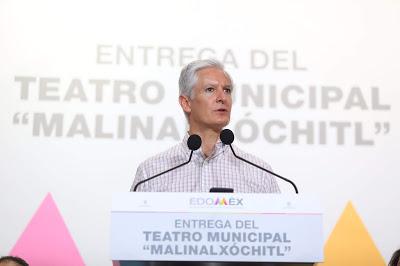 ENTREGA ALFREDO DEL MAZO TEATRO EN MALINALCO