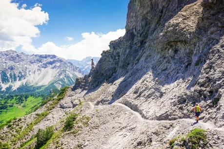 Hiking-path-in-Liechtenstein.jpg.optimal ▷ El costo del viaje en Liechtenstein: un desglose detallado del presupuesto