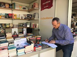 Otro día de dedicatorias. Otro día de dedicatorias.