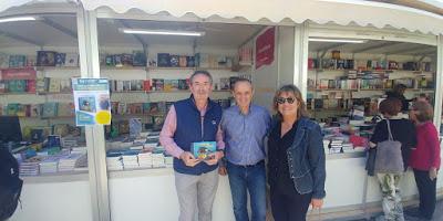 Otro día de dedicatorias. Otro día de dedicatorias.