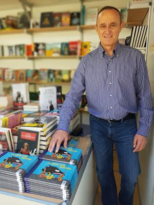 Otro día de dedicatorias. Otro día de dedicatorias.