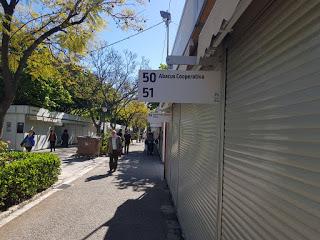 Otro día de dedicatorias.