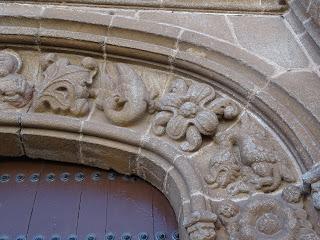 Imagen del mes: Portada gótico-plateresca de la Parroquia de San Bartolomé, en Feria