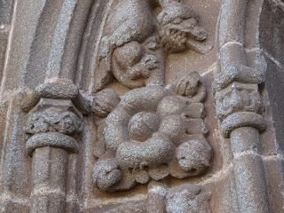 Imagen del mes: Portada gótico-plateresca de la Parroquia de San Bartolomé, en Feria