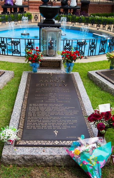graceland-memphis-3 ▷ Comentario sobre Visit Graceland, Sun Studios y Studio B, TN (Siente el espíritu de Elvis Presley) por Caz