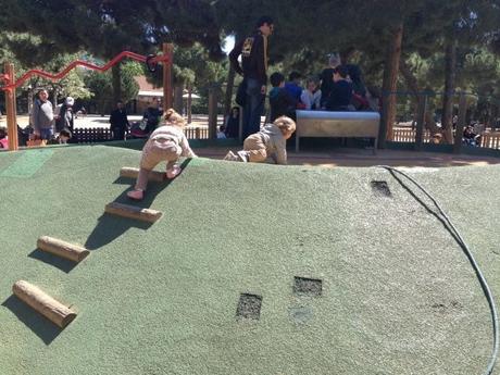 Joan Miro, El parque de la tirolina