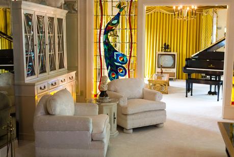 ▷ Comentario sobre Visit Graceland, Sun Studios y Studio B, TN (Siente el espíritu de Elvis Presley) por Jan Scott graceland-memphis-1 ▷ Comentario sobre Visit Graceland, Sun Studios y Studio B, TN (Siente el espíritu de Elvis Presley) por Jan Scott