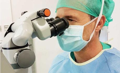 Oftalmología de Vanguardia de la mano del  Dr. López Guajardo en Clínica Santa Elena