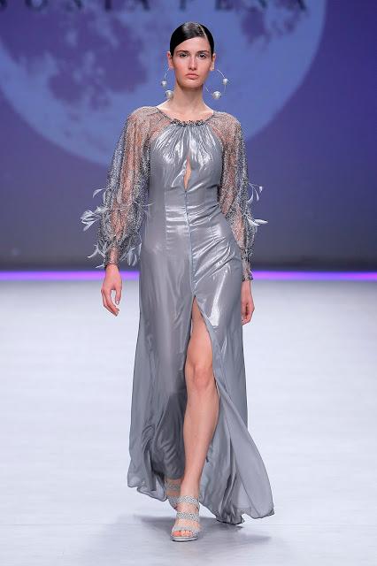 Sonia Peña traslada universo galáctico colección fiesta 2020 