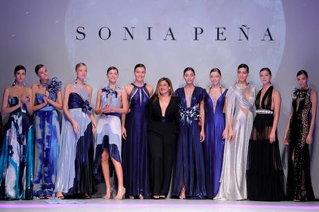 Sonia Peña traslada universo galáctico colección fiesta 2020 