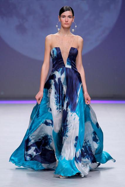 Sonia Peña traslada universo galáctico colección fiesta 2020 