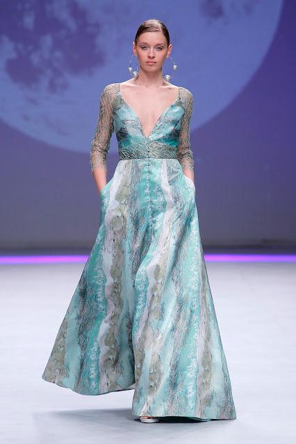 Sonia Peña traslada universo galáctico colección fiesta 2020 