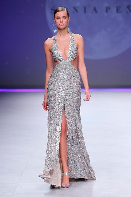 Sonia Peña traslada universo galáctico colección fiesta 2020 