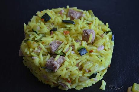 Arroz con cúrcuma atún y calabacin Arroz con cúrcuma atún y calabacin