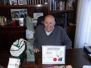 Joaquín Martí homenajeado como Abuelo Actual en el Museo Guggenheim de Bilbao
