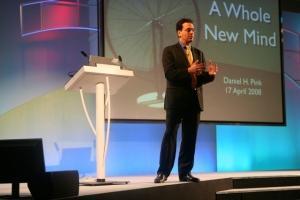 motiva Motivación 3.0: La zanahoria y el garrote ya no suelen funcionar