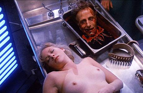 “Re-Animator” – Mi suero y yo.