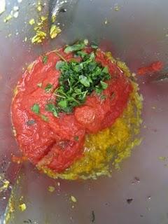 GARBANZOS A LA CATALANA