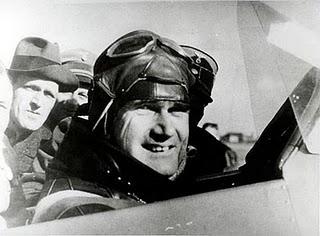 El extraño vuelo a Inglaterra de Rudolf Hess – 10/05/1941.