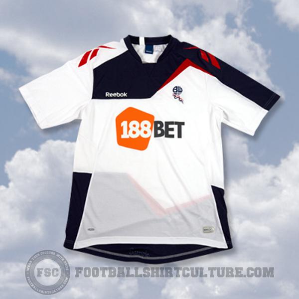 Nueva camiseta Reebok del Bolton Wanderers; temporada 2011-2012