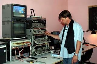 Javier Bardem  dona 10.000 euros para la Escuela de Cine