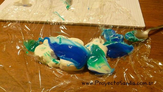 ¿Cómo son los dentífricos multicolores por dentro?