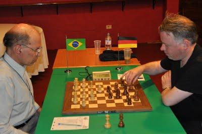 Primer mordisco de Nyzhnyk, de 14 años