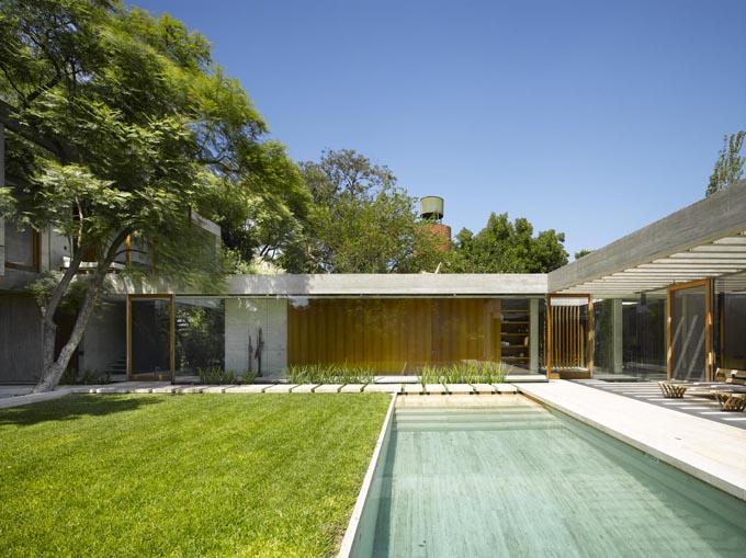 Delicias de Buenos Aires: Casa L de Mathias Klotz y Edgardo Minond