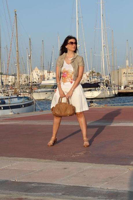 Look Camiseta Solidaria C2T: