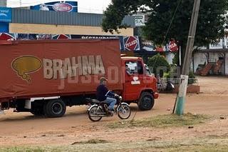 HAY UN MUNDO FUERA DE MI CAMARA